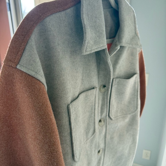 Hem & Thread Colorblock Shacket Small Oatmeal Rust Button Front Jacket - Picture 5 of 5